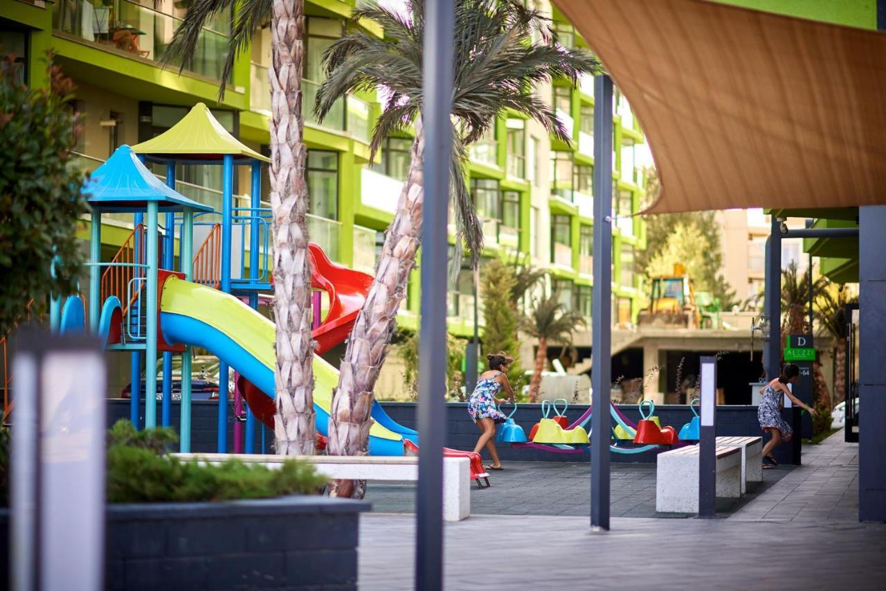 Ace Aparthotel Pool & Spa Mamaia Nord Năvodari Exteriér fotografie